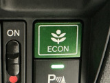 ★ECONスイッチ★ エコドライブを加速しよう!スイッチをONにすると、運転の仕方によるロスを抑え込み燃費をよくするようクルマが頑張ります(*^ー^*)燃費向上にチャレンジ♪