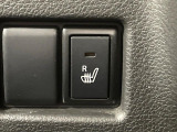 【シートヒーター】寒い日に重宝するシートヒーター!エアコンより早く温まってくれるので寒がりの人も安心ですね♪エアコンの温風は乾燥するから苦手、という方にもをおすすめです。