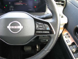 プロパイロットの操作スイッチを装備しています♪♪前車を追従したり減速をしたり運転手の負担を軽減するための装置です。