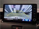 【バックカメラ】後退時も安心。リバース連動で画面が切り替わるのでとっても便利。