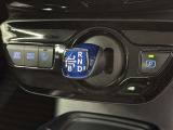 スタイリッシュな室内で運転もしやすいです♪使い勝手の良い配置も考えられています!!