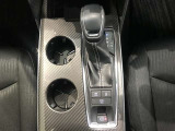 電動パーキングブレーキを搭載。スイッチ操作でパーキングブレーキを作動・解除することが可能ですので、操作の力が不要ですよ♪