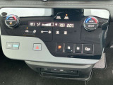 オートエアコンです