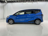 両側パワースライドドア付きだから、狭い駐車スペースなどでの 乗り降りラクラク!小さなお子さまのいるご家庭には嬉しい装備。