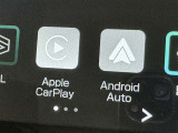 スマホとクルマをつなぐことで、これまでのナビに加えて、いろんなサービスが楽しめます。