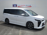 (店舗管理ナンバー3430934)令和2年式のヴォクシー入荷しました♪県内にお住まいの方に販売を限らせて頂きます。※配送時・店舗間移動の際、自走する場合があるので距離は多少増えることがあります。