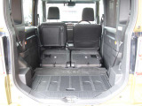 多彩なシートアレンジで広々としたスペースが出来上がります。たくさんの荷物が積めるので、旅行に出かけてみては。