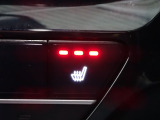 運転席/助手席にシートヒーター付いてます。あったかホカホカシートヒーター で快適です。