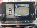 アラウンドビューモニター装備です 上から見たイメージで駐車出来ます