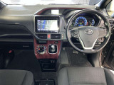 見通しのよいすっきりとした視界で、誰でも運転しやすいです。運転のしやすさは疲れにくさにも繋がりますよ♪