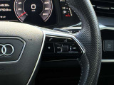 地図情報や車両情報などをステアリングのスイッチから操作して表示できます。