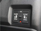 ◆両側電動スライドドア◆狭い駐車場でも乗り降りが楽々♪お子様が隣の車にドアを当ててしまう心配もございません!小さなお子様連れの方もこれで安心。