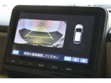 バックカメラが装備されており、後方の安全確認はもちろんのこと狭い場所での駐車や雨の日・夜間など視界の悪いコンディションでのストレスの軽減にもなります!