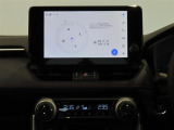 ディスプレイオーディオを装備。スマホとクルマをつなぐことで、これまでのナビに加えて、いろんなサービスが楽しめます。