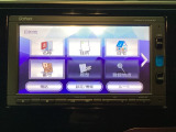 メモリーナビにフルセグTV機能あり。 ドライブや旅行に欠かせない装備です。