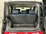 ラゲッジスペースも十分なスペースをしっかり確保しているので、長い旅行やキャンプでも荷物は十分に入ります。