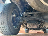 お車を安心してお乗りいただく為には、足回りの定期点検が欠かせません。サービスサポート(有償保証)では無料点検もご提供しており、安心のカーライフをお過ごしいただけるサポート体制が整っています。