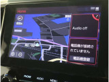 純正ナビを装備。タッチパネル式で使いやすく、お出かけもラクラクです。