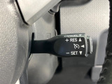 【クルーズコントロール】高速道路もラクラク走行。アクセルを離しても一定速度で走行ができ、長距離運転時の負担を軽減!加速・減速も簡単なスイッチ操作で調整できます。