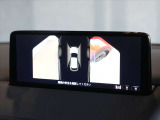 360度ビューモニター 4つのカメラで前後左右、俯瞰映像を表示、ドライバーからは見えない領域の危険認知をサポートするシステム搭載!
