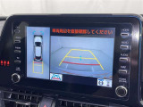 バックモニター付なので後退時に後方が見えるので安心。 車は構造上、死角がたくさんなので万が一を考えると必須ですね。 あくまで補助の為の装備、バックは目視で確認する事が重要ですよ。