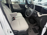 コンパクトで、とても運転し易いお車です。