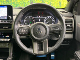 【純正革巻きステアリング】上質な革を使用することで、手にしっかり馴染みとても運転しやすいハンドルです♪