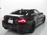 どの角度からもBMWのフォルムが際立ちます。
