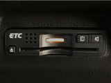 【ETC車載器】もはや必須アイテムのETCを搭載!高速道路のご利用時にとても便利!わずらわしい料金所での現金支払いが不要となりスムーズに通過できます♪