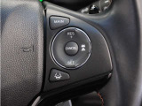 ◆アダプティブクルーズコントロール◆予め設定した車速内でクルマが自動的に加減速。前走車との適切な車間距離を維持しながら追従走行します。【LKAS】車線維持支援システムでステアリング操作を支援。
