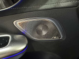 メルセデス・ベンツの定める厳しい基準をクリアしたお車のみをご案内させて頂きます。納車前整備はメーカー規定に基づき100項目以上にも及ぶ点検を熟練のメカニックによって行いご納車させて頂きます。