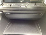 CD DVDプレーヤースロット部