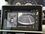 駐車時に便利な全方位モニターが付いていますので車庫入れも安心&安全です!