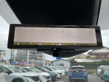 スマートルームミラーついてます