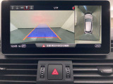 ナビゲーションに加えてオーディオ・ビジュアルプレーヤー、ハンズフリーテレフォン、車両設定機能などを集約したインフォテインメントシステムです。