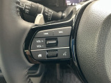 ステアリングリモコンは、運転中でも簡単に音量調整やチャンネル変更もできます!わき見運転防止にもつながるので安心です♪