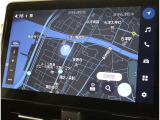 純正ナビを装備。タッチパネル式で使いやすく、お出かけもラクラクです。