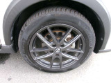 205/55R17サイズのタイヤです☆アルミホイールも素敵なお色とデザインですね♪
