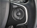 ◆クルーズコントロール◆ステアリングの右側には高速道路で威力を発揮するオートクルーズの操作スイッチががついています。手元で操作ができるので、安全に運転できます!