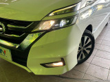 【LEDヘッドライト】悪天候や夜間走行時も良好な視界を確保し安心して運転できる高輝度LEDヘッドライトを装備!点灯速度が早く、消費電力も抑えられています。