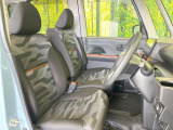 運転席シート廻りは使用感も少なく、良好な状態となっています。丁寧に使われていたことがよくわかりますね。