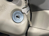 【キーレス】少し離れた場所からでもボタン一つでドアの開錠・施錠ができるのでとっても便利!ドアの鍵穴周りに傷をつけることもありません♪