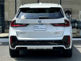 BMWを熟知したメカニックによる、360度の納車前点検。ドイツ本国と同様の教育・訓練を受けたメカニックが徹底的に点検、整備した後にお客様にお引渡しします。