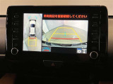 バックギアに入れると、このように後方が映し出されます!駐車の際とても安心!便利!最終確認はご自身の目と耳で必ず行ってください!