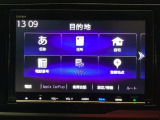 メモリーナビにフルセグTV機能あり。 ドライブや旅行に欠かせない装備です。