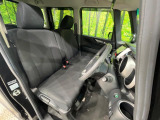 運転席シート廻りは使用感も少なく、良好な状態となっています。丁寧に使われていたことがよくわかりますね。