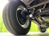 お車を安心してお乗りいただく為には、足回りの定期点検が欠かせません。サービスサポート(有償保証)では無料点検もご提供しており、安心のカーライフをお過ごしいただけるサポート体制が整っています。