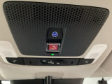 Honda CONNECTサービス対応車です。Honda CONNECT用緊急通報ボタン/トラブルサポートボタンが付いています。