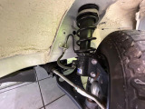 お車を安心してお乗りいただく為には、足回りの定期点検が欠かせません。サービスサポート(有償保証)では無料点検もご提供しており、安心のカーライフをお過ごしいただけるサポート体制が整っています。