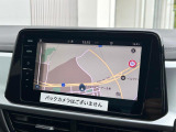 「ディスカバープロ」。大型ディスプレイと高い操作性に加え、ワイヤレスApp-Connect対応でスマートフォン連携もスムーズ。ナビや各種機能を快適に操作できます。